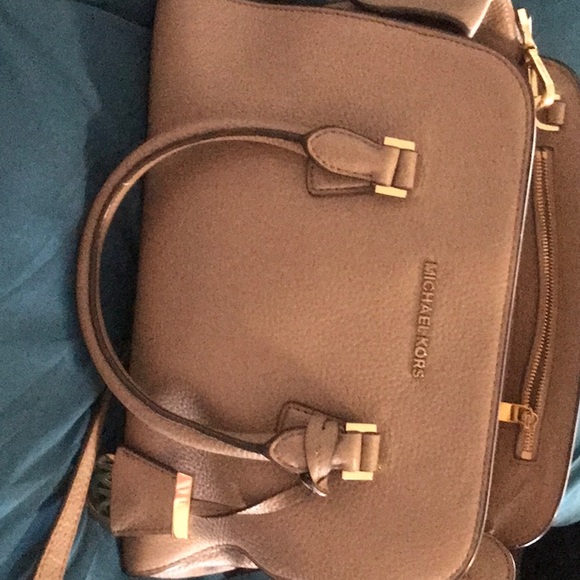 Michael Kors Tan Crossbody Bag with Gold Accents - Picture 1 of 1